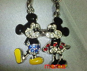 夫婦でお揃いのストラップ付けてる人っている？