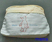 外出時、子供の紙オムツを入れるポーチは何を使ってる？