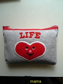 外出時、子供の紙オムツを入れるポーチは何を使ってる？