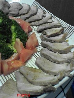 Ｘマスにおせちにも好評煮豚のニンニク生姜醤油漬け