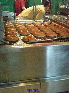 今流行りのドーナツショップ