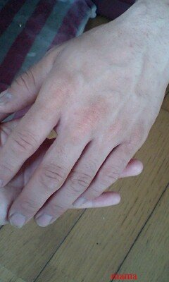 【見たい】旦那さんの手【見せて】