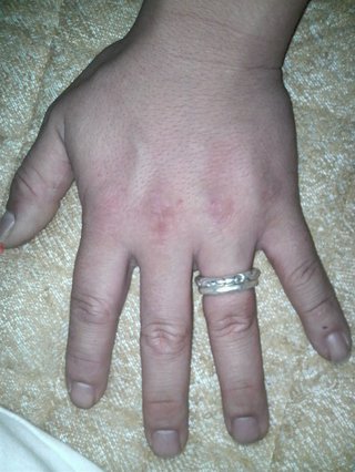 【見たい】旦那さんの手【見せて】