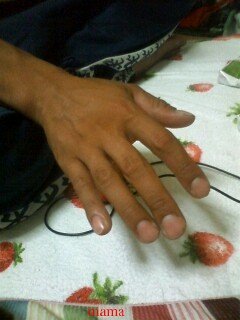 【見たい】旦那さんの手【見せて】