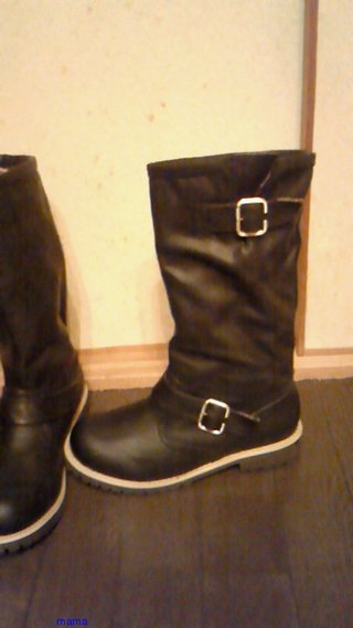 みんなのブーツみせて