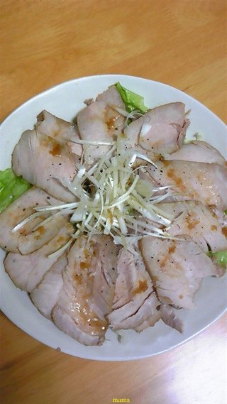 Ｘマスにおせちにも好評煮豚のニンニク生姜醤油漬け