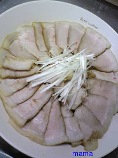 Ｘマスにおせちにも好評煮豚のニンニク生姜醤油漬け