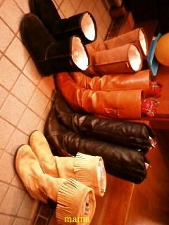 みんなのブーツみせて