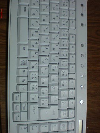 パソコンのキーボードを写ペタして下さい(泣)