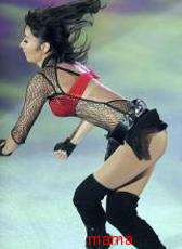 安藤美姫のセクシー衣装