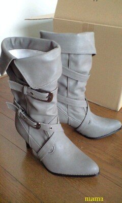 みんなのブーツみせて