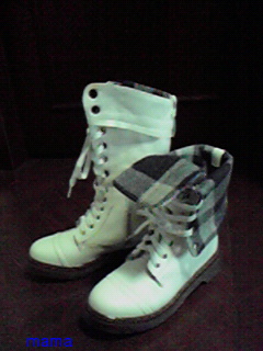 みんなのブーツみせて