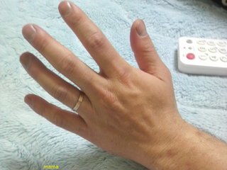 【見たい】旦那さんの手【見せて】