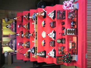 お雛様早いかな？