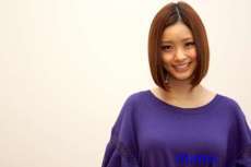 上戸彩『腕や胸元は下品になるので極力露出しない』