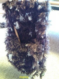 マフラーを編んでいるのに、ポケットが完成する