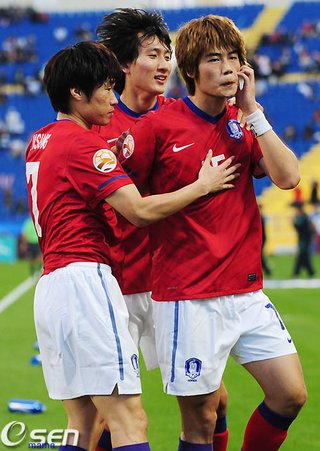 ｻｯｶｰ&#x{11:F8B7};総合ﾄﾋﾟ