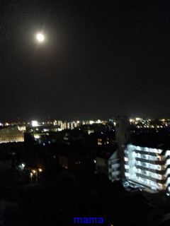 スーパームーン