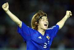 サッカー元日本代表松田直樹選手心肺停止 
