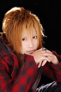 出張ホスト エテルナ