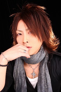 出張ホスト エテルナ