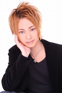 出張ホスト エテルナ