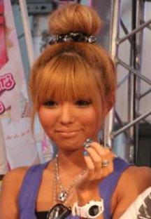 益若つばさ と 梅田直樹 年内離婚！