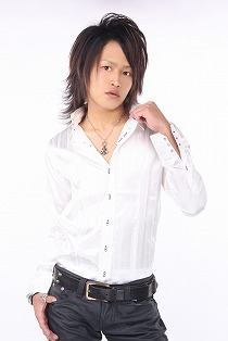 出張ホスト エテルナ