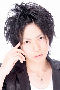 出張ホスト エテルナ