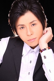 出張ホスト エテルナ