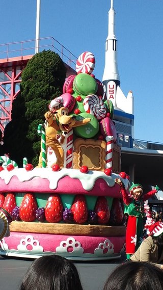 ﾃﾞｨｽﾞﾆｰﾗﾝﾄﾞ＆ｼｰ【写真】