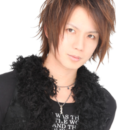 出張ホスト エテルナ