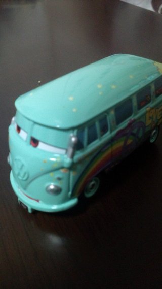 【写あり】この車の名前知ってる方いますか？