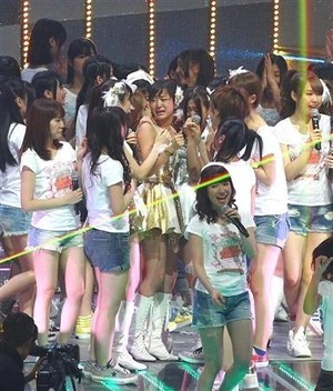 前田敦子、ＡＫＢ卒業