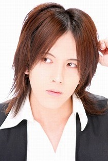 出張ホスト エテルナ