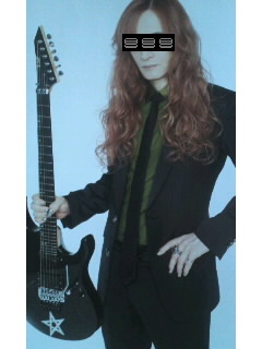 ｱﾙﾌｨｰの高見沢はゲイなんですか？