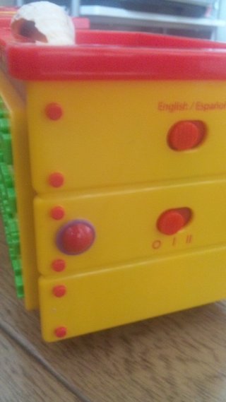 この玩具もってる方