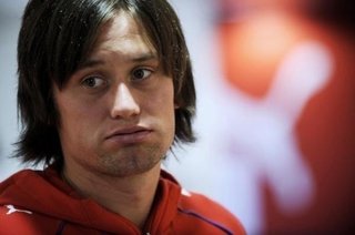 前田敦子、佐藤健熱愛！？