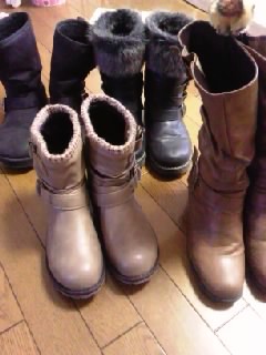 みんなのブーツみせて