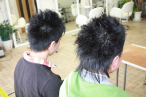 ジャンボ尾崎みたいな髪型の子