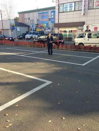 菅前首相の選挙カーが事故、菅氏ら３人救急搬送