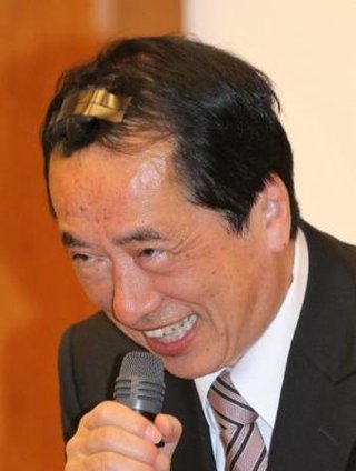 菅前首相の選挙カーが事故、菅氏ら３人救急搬送