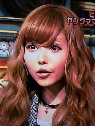 益若つばさ と 梅田直樹 年内離婚！