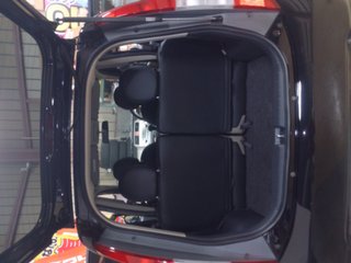 車にシートカバー着けてる方