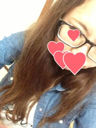 このメガネ似合ってない？