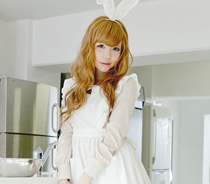 金の亡者､益若つばさ