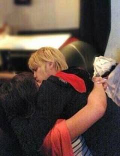 NEWS手越祐也「美女と熱烈キスの現場」