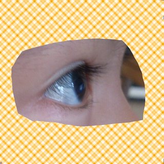 お目目くりんくりんで睫毛くるんくるんなお子様