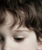 お目目くりんくりんで睫毛くるんくるんなお子様