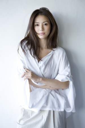 井川遥『ｶﾞﾗｽの家』斎藤工と禁断愛！
